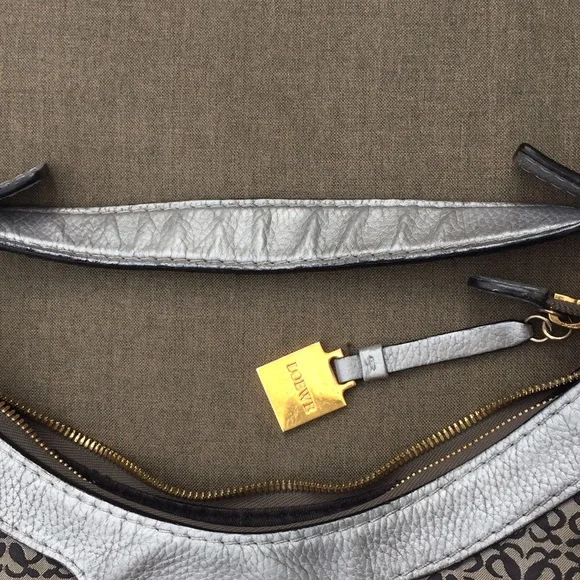 LOEWE Anagram Jacard Shoulderbag - Picture 8 of 16